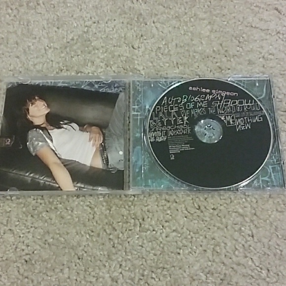 Ashlee Simpson - Autobiography CD - Picture 2 of 3